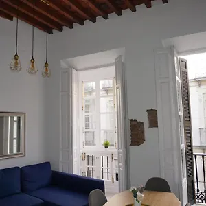 https://apartamentos-mediterranea-centro.es-andalucia.com